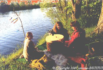 � Copyright 1997 umane-INSTITUT